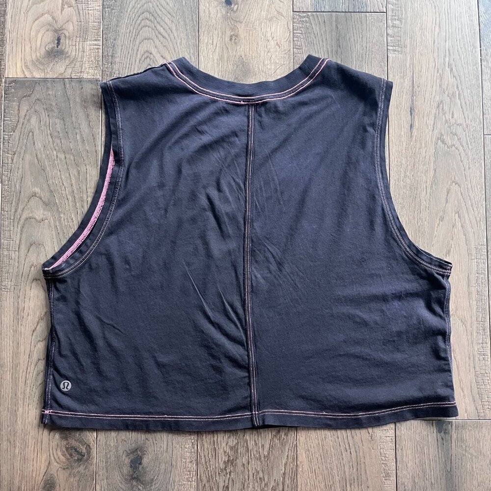 Lululemon Crop Boxy Tank Top Black Size S Contrast Stitch Gym Yoga Activewear - Picture 2 of 5